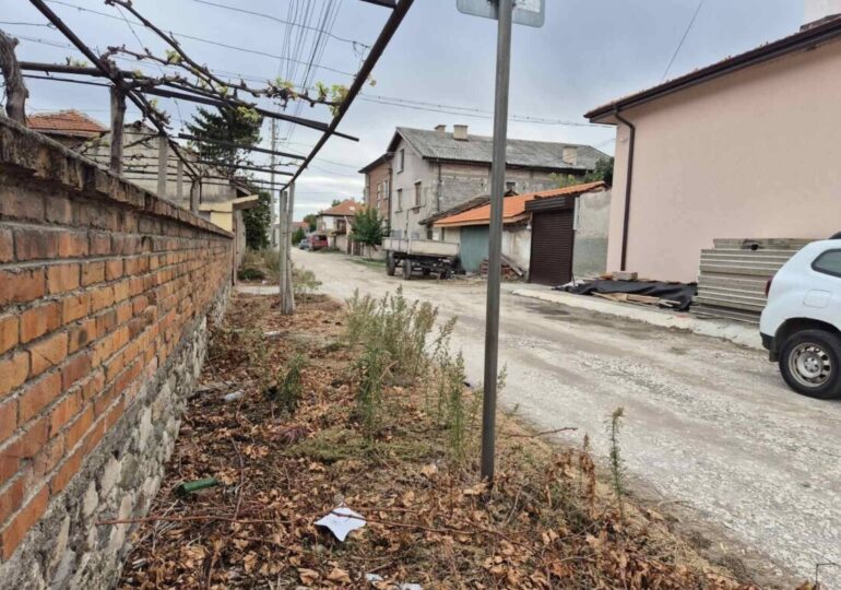 Стартира ремонт на ключова улица в Ягодово (СНИМКИ)