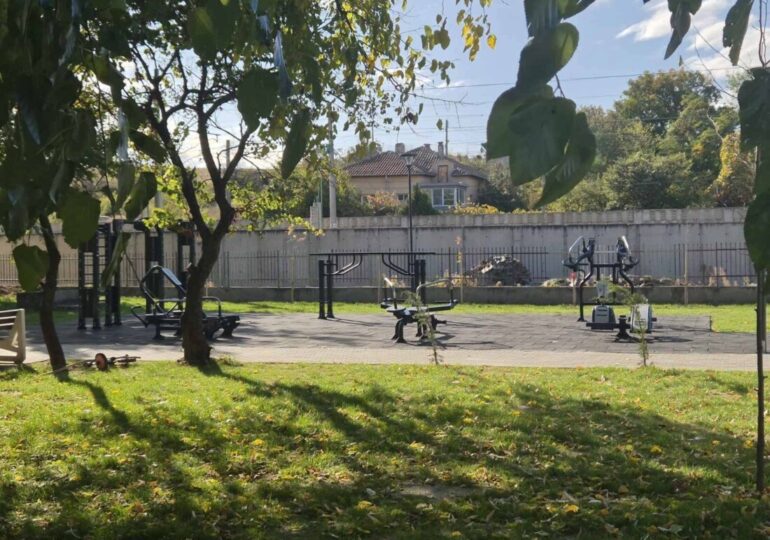 Откриха официално обновения парк в Кадиево (СНИМКИ) 7 Откриха официално обновения парк в Кадиево (СНИМКИ)