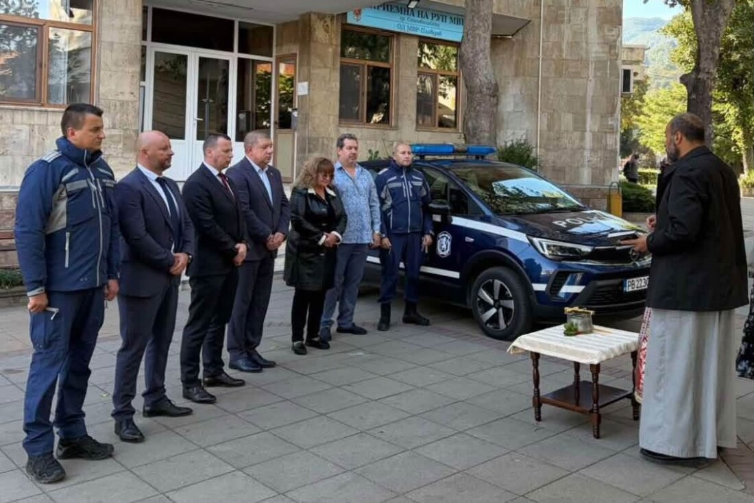 Община Кричим дари нов автомобил на полицията за по-добра сигурност и обществен ред (СНИМКИ)